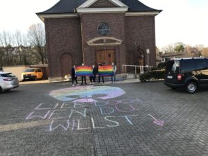 Read more about the article Flagge Zeigen gegen Homophobie und Ausgrenzung